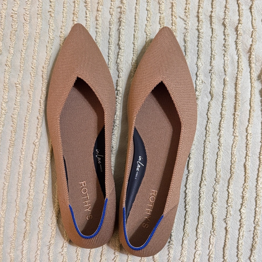 Rothy's The Point II in Wren size 9 - brand new, never worn!